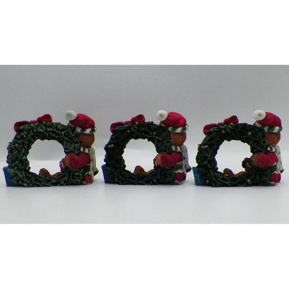 Christmas Teddy Bear in Santa Hat Napkin Rings Resin Wreath Gift Vintage Taiwan